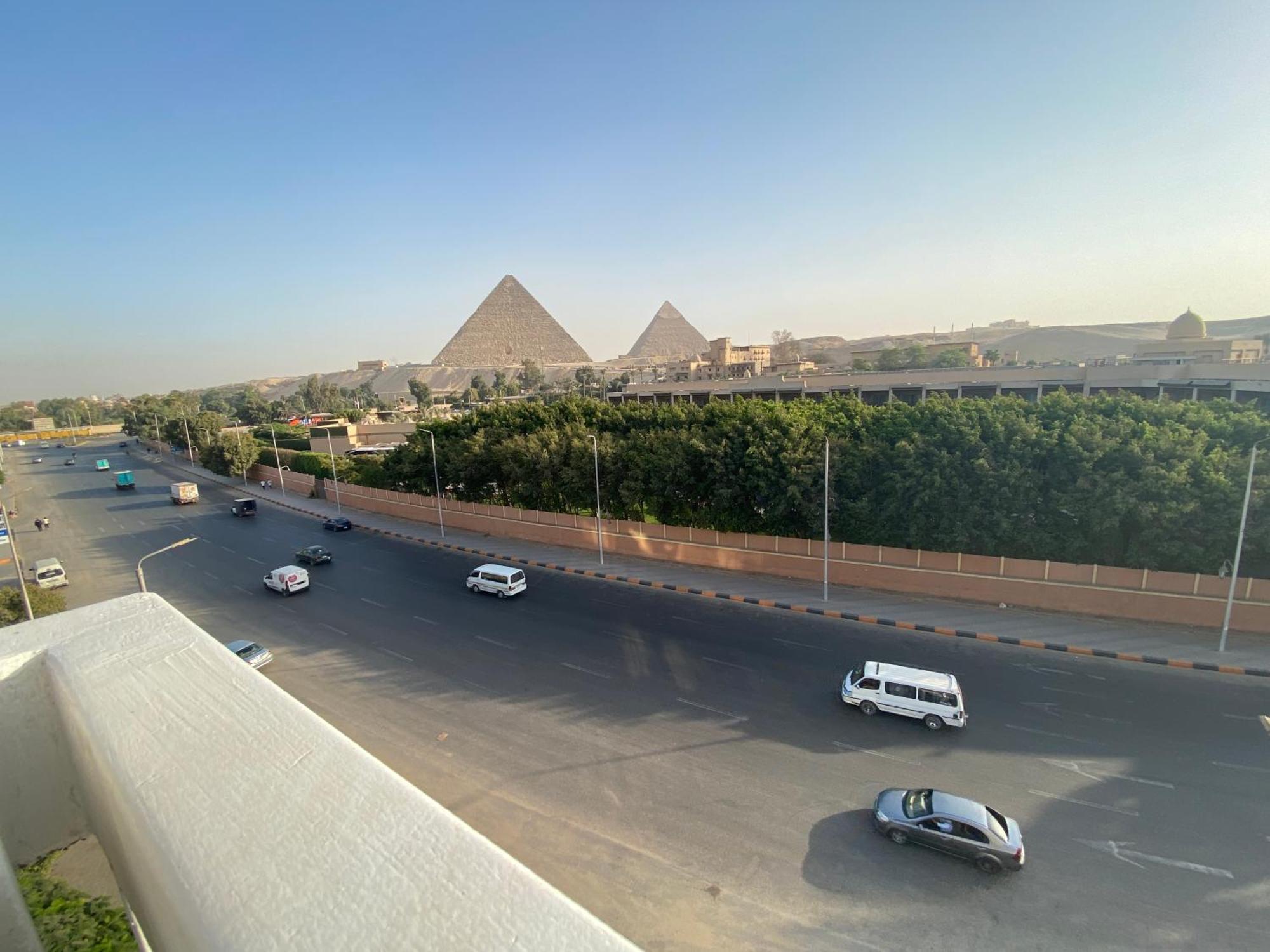 Appartamento The Pyramid Area Vibe Il Il Cairo Esterno foto